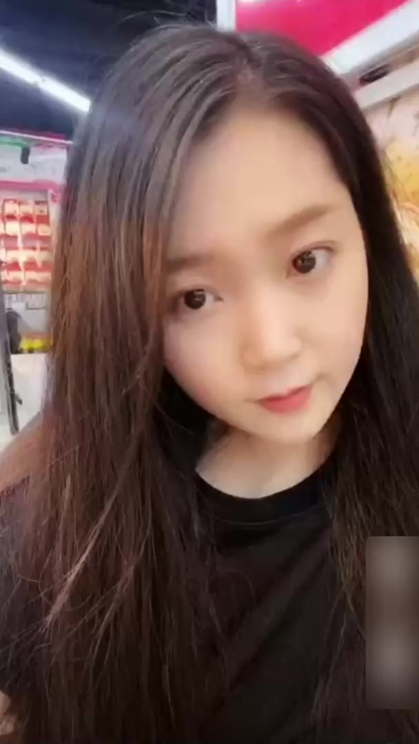 反差表内心极度骚给老公带绿帽子