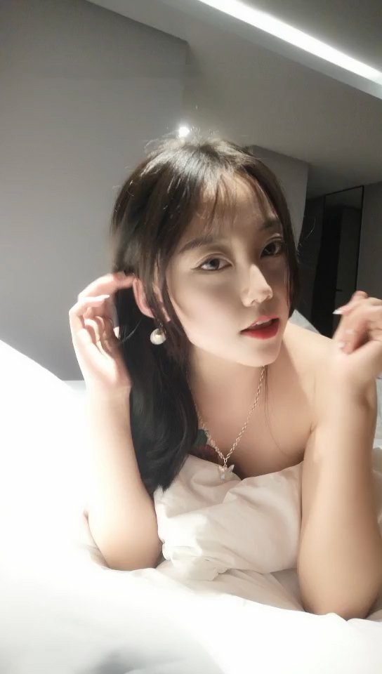 小骚逼为了来快钱激情直播1