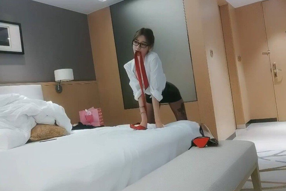 LQT-806 云南别克君威车模，第三场再干女神更精彩